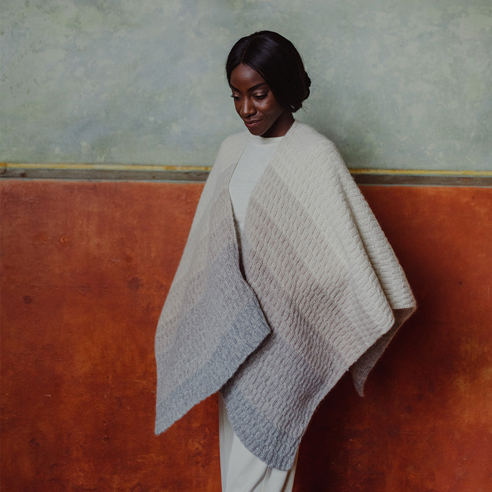 MODÈLE | CAPE MOEMA