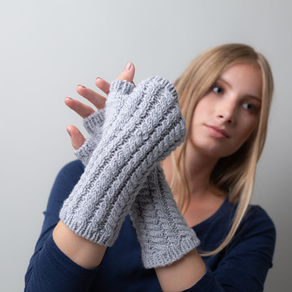 PATTERN | TWINED MITTS